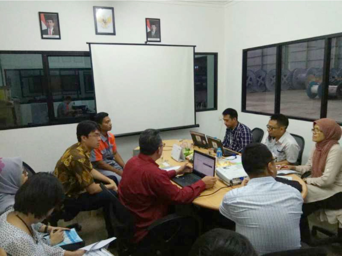 提高管理水平，增強(qiáng)競(jìng)爭(zhēng)力