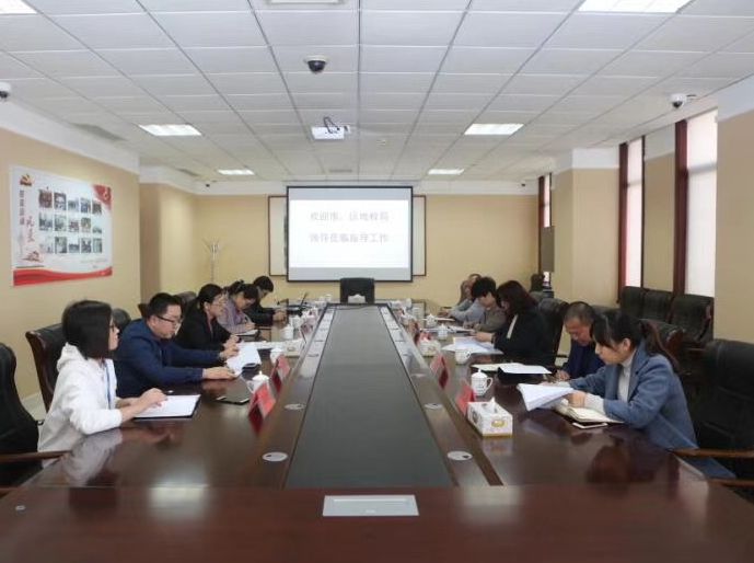 市稅務(wù)局領(lǐng)導(dǎo)蒞臨萬達集團公司指導(dǎo)工作
